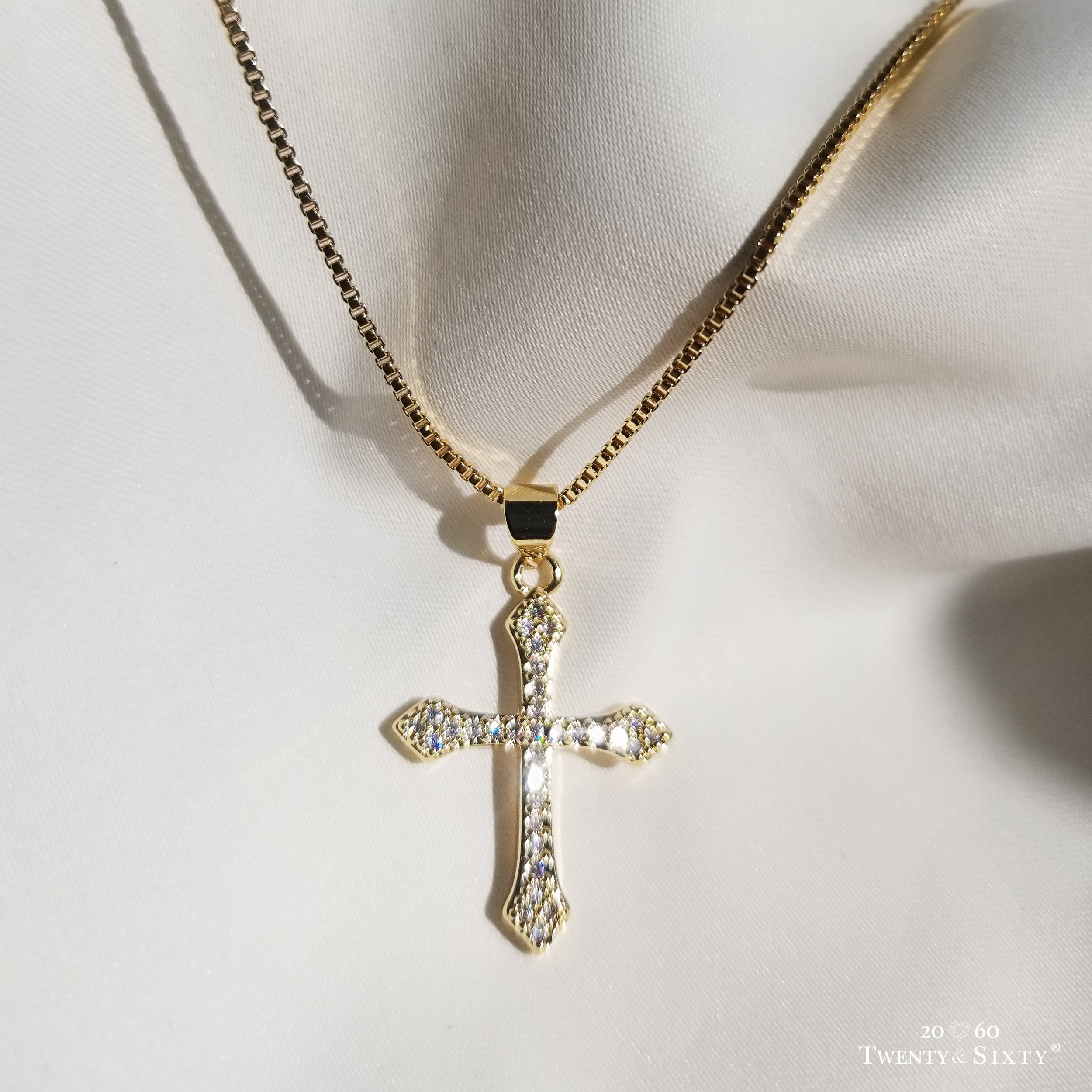 Elegance Cross Necklace – TwentyNSixty